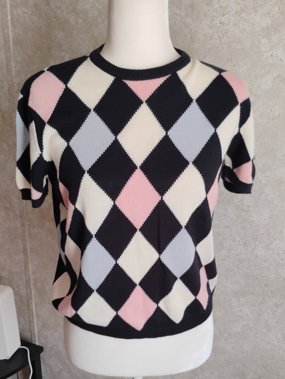 Rena Rowan Pink Black Cream Argyle Short Sleeve Sweater